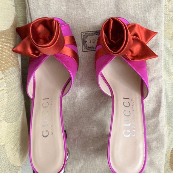 Gucci Women's Shawana Satin Flower Mules In Pure Fucsia/rosso - Picture 6 of 6